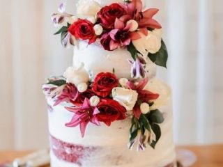 Image for Traditional Red Flower Wedding Cake 